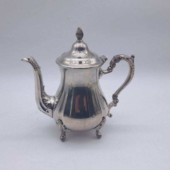 King's Plate Silver Plated Tea Set: Teapot, Creamer, Sugar Bowl & Platter - Picture 4 of 11